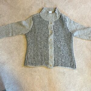 Cabi sweater with gold snaps, medium